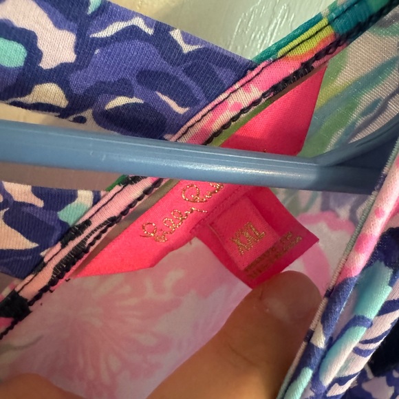 Lilly Pulitzer Blue and Pink Patterned Garment - Picture 4 of 5
